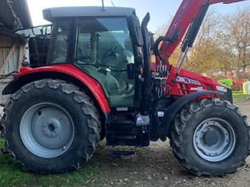 Traktor des Typs Massey Ferguson 5710S, Gebrauchtmaschine in Muespach