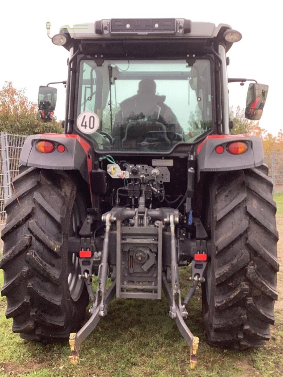 Traktor typu Massey Ferguson 5711 Global, Gebrauchtmaschine v Hamburg (Obrázok 5)