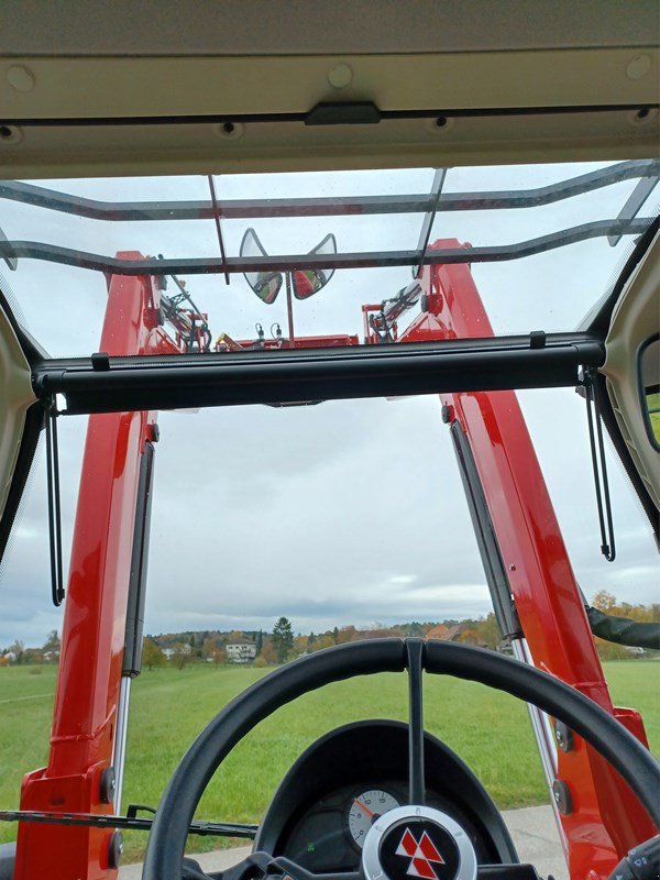 Traktor del tipo Massey Ferguson 5711 M D4, Ausstellungsmaschine en Hindelbank (Imagen 5)