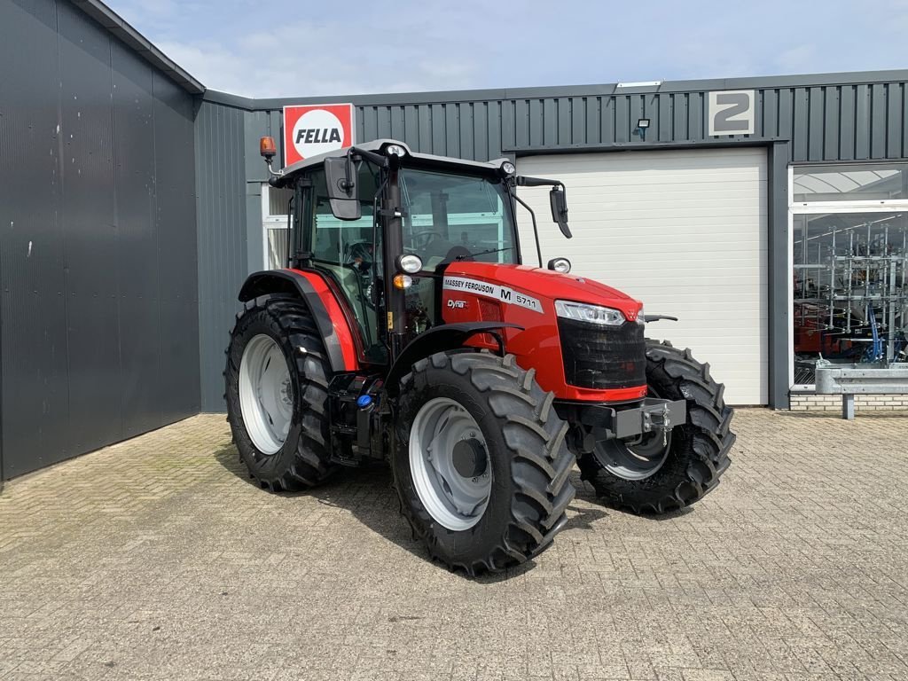 Traktor du type Massey Ferguson 5711-M DYNA-4, Neumaschine en MARIENHEEM (Photo 1)