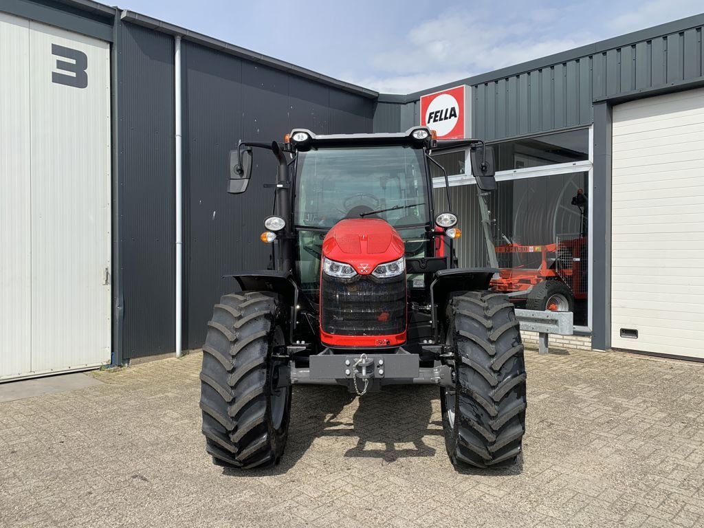 Traktor typu Massey Ferguson 5711-M DYNA-4, Neumaschine w MARIENHEEM (Zdjęcie 2)