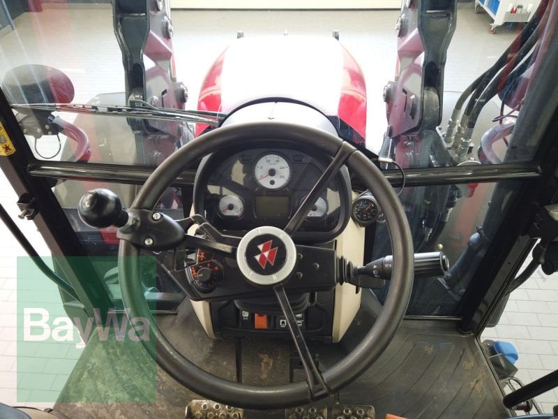 Traktor typu Massey Ferguson 5711 M, Gebrauchtmaschine w Manching (Zdjęcie 16)