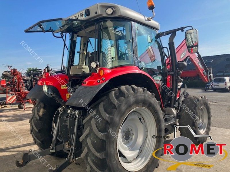 Traktor типа Massey Ferguson 5711 S D6 EF DX, Gebrauchtmaschine в Gennes sur glaize (Фотография 2)