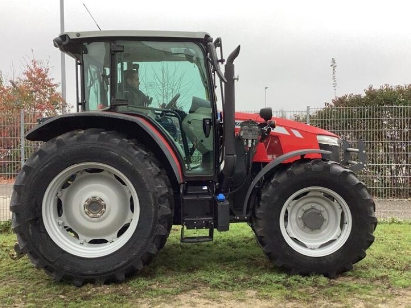 Traktor typu Massey Ferguson 5711, Gebrauchtmaschine w Münster (Zdjęcie 10)