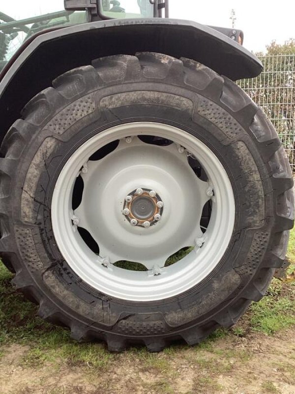 Traktor van het type Massey Ferguson 5711, Gebrauchtmaschine in Münster (Foto 17)