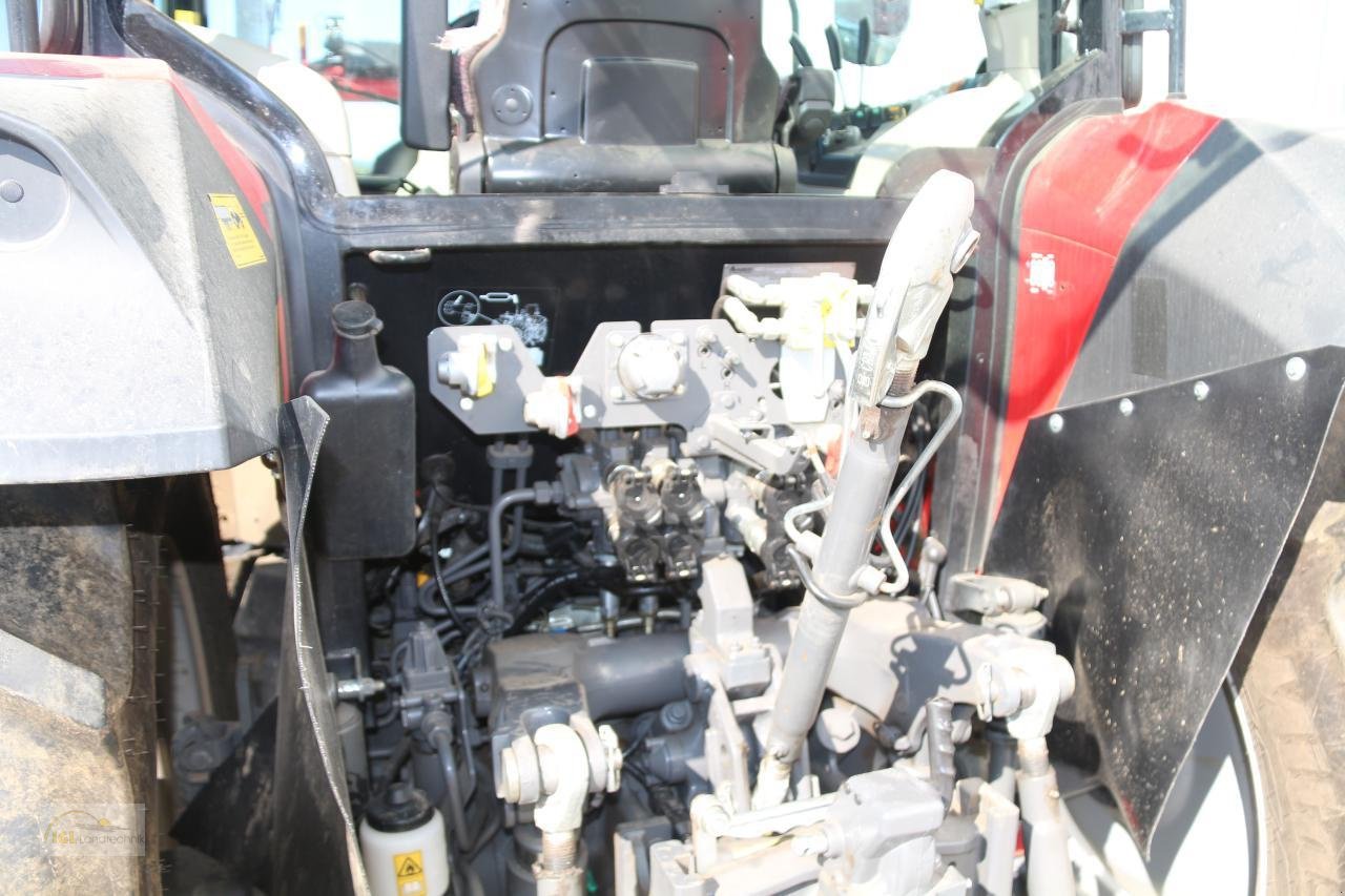 Traktor типа Massey Ferguson 5711, Gebrauchtmaschine в Pfreimd (Фотография 10)