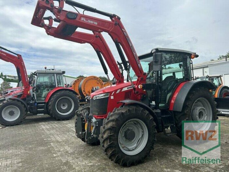 Traktor van het type Massey Ferguson 5711, Gebrauchtmaschine in Geldern (Foto 10)