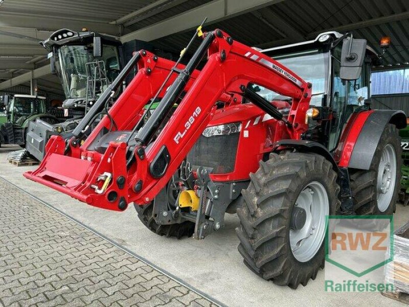 Traktor Türe ait Massey Ferguson 5711, Gebrauchtmaschine içinde Geldern (resim 5)