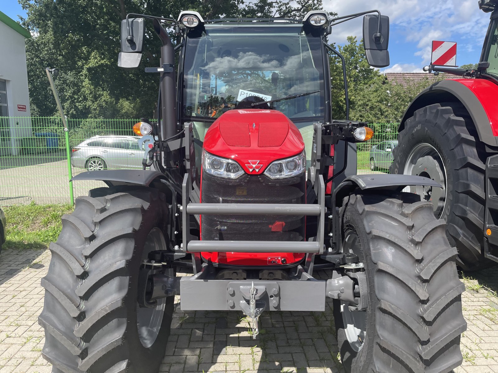 Traktor του τύπου Massey Ferguson 5711M Dyna-4 4WD Cab, Vorführmaschine σε Voitze (Φωτογραφία 1)