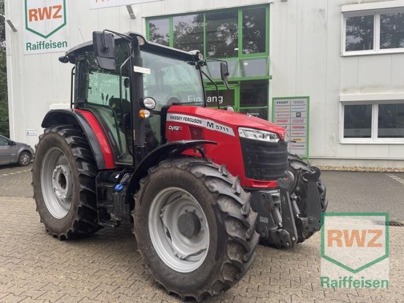 Traktor del tipo Massey Ferguson 5711M, Gebrauchtmaschine en Flammersfeld (Imagen 2)