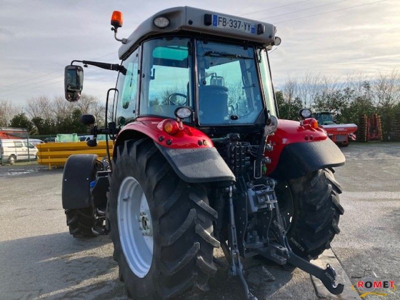 Traktor typu Massey Ferguson 5713 S D4 EF MR, Gebrauchtmaschine v Gennes sur glaize (Obrázek 4)