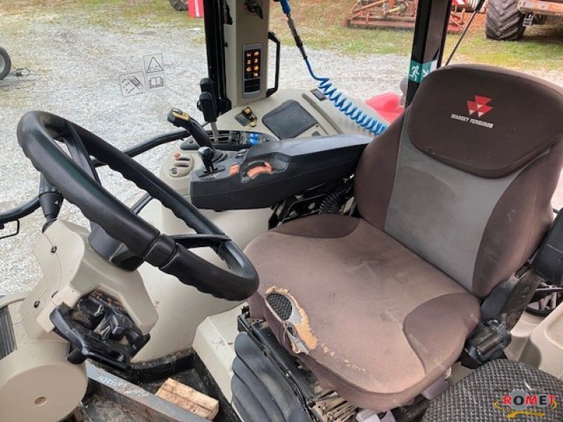 Traktor typu Massey Ferguson 5713 S D4 EF MR, Gebrauchtmaschine v Gennes sur glaize (Obrázek 5)