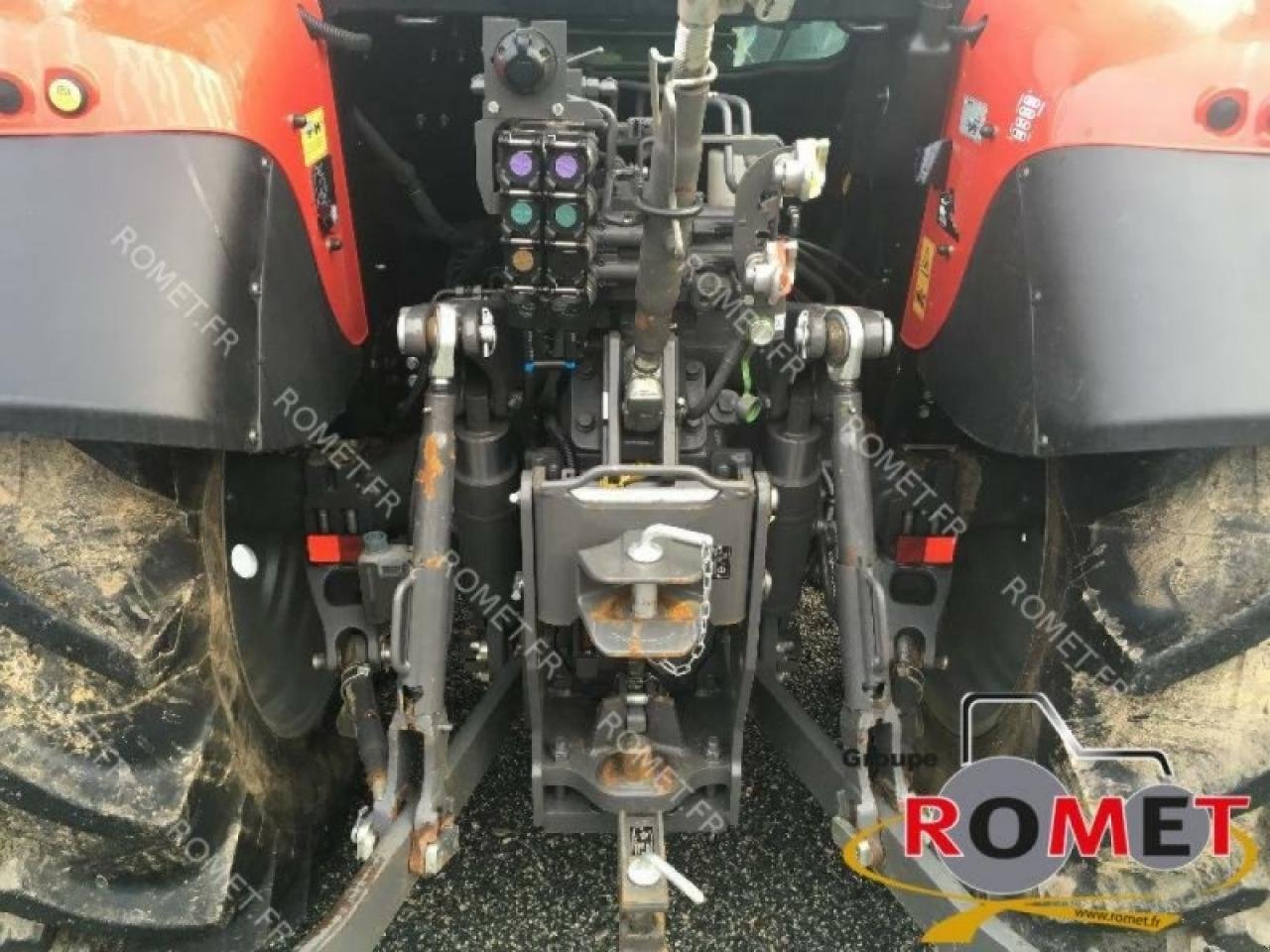 Traktor tipa Massey Ferguson 5713 s d4 ef mr, Gebrauchtmaschine u GENNES-SUR-GLAIZE (Slika 2)