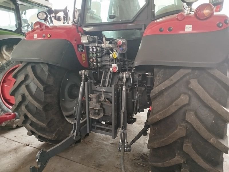 Traktor of the type Massey Ferguson 5713 S EFFICIENT, Gebrauchtmaschine in Wald (Picture 4)