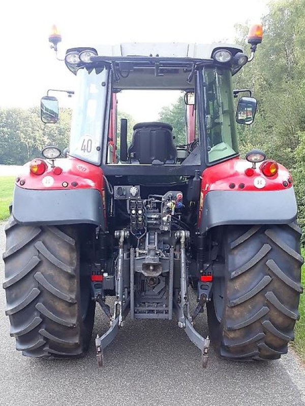 Traktor typu Massey Ferguson 5713 SL, Gebrauchtmaschine w Itterbeck (Zdjęcie 4)