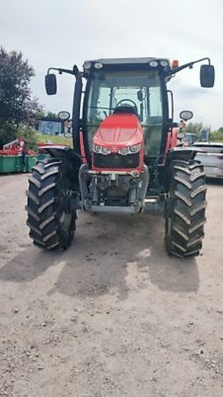 Traktor des Typs Massey Ferguson 5713 SL, Gebrauchtmaschine in Marlenheim (Bild 4)