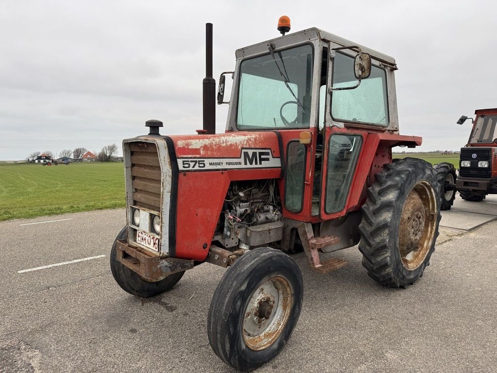 Traktor van het type Massey Ferguson 575, Gebrauchtmaschine in Callantsoog (Foto 1)