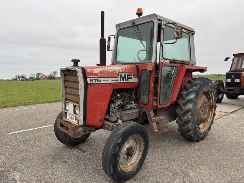 Traktor des Typs Massey Ferguson 575, Gebrauchtmaschine in Callantsoog (Bild 1)