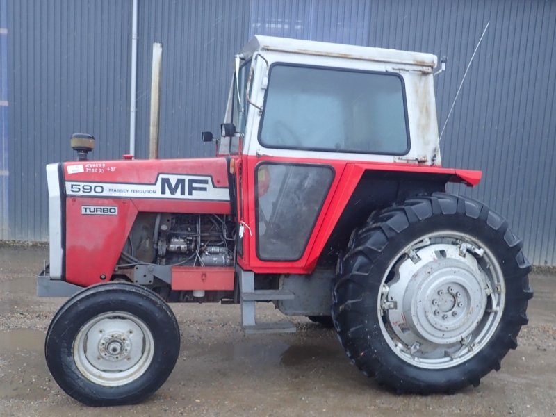 Traktor of the type Massey Ferguson 590, Gebrauchtmaschine in Viborg (Picture 1)