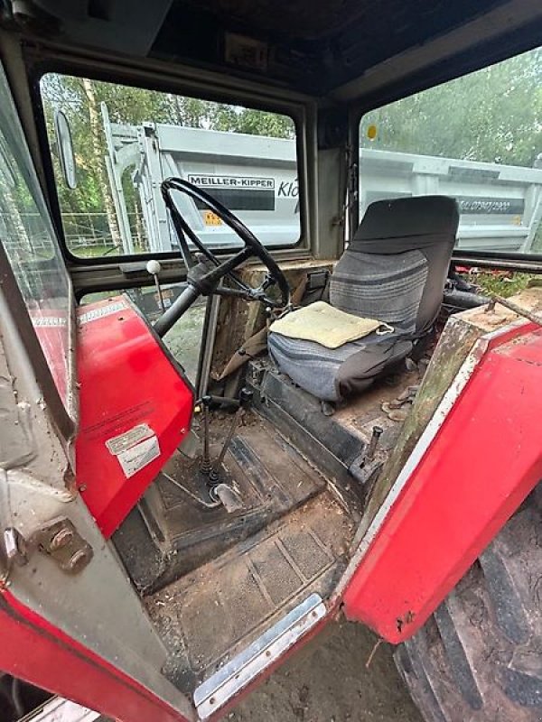 Traktor des Typs Massey Ferguson 590, Gebrauchtmaschine in Tiefensall (Bild 3)