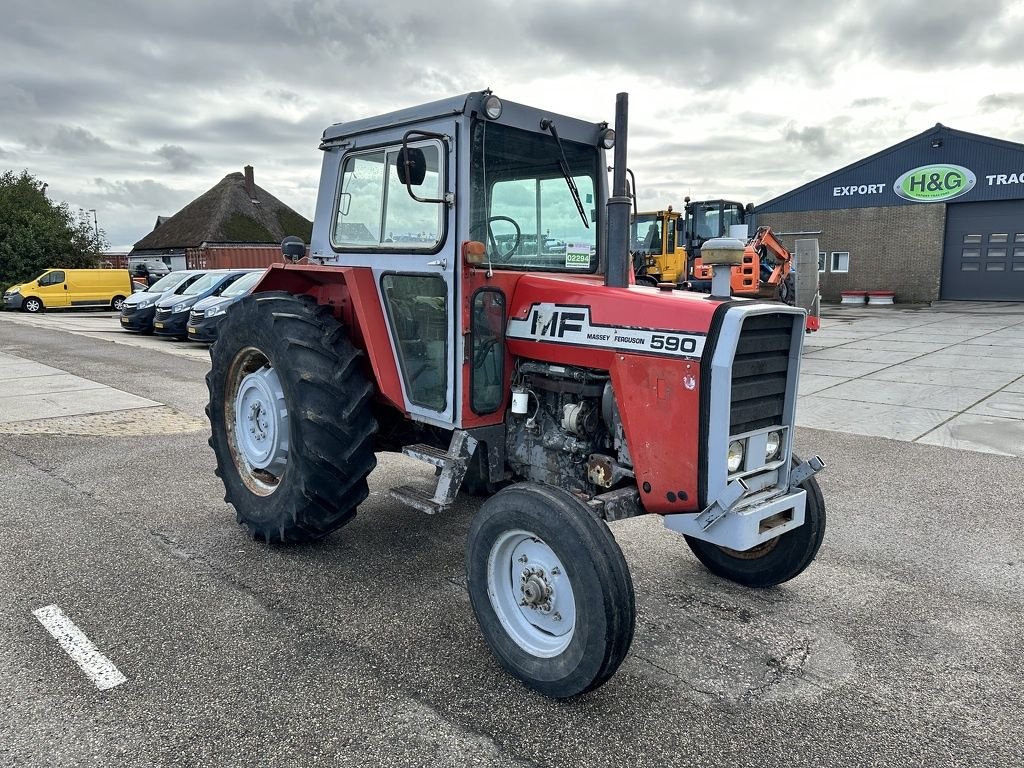 Traktor des Typs Massey Ferguson 590, Gebrauchtmaschine in Callantsoog (Bild 3)