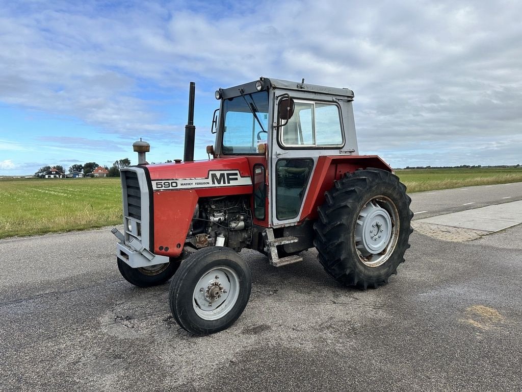 Traktor Türe ait Massey Ferguson 590, Gebrauchtmaschine içinde Callantsoog (resim 1)