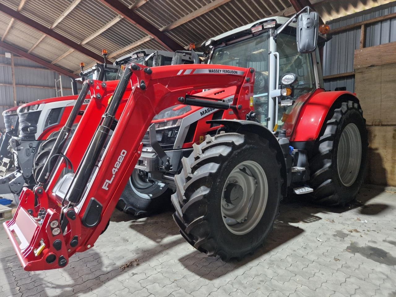 Traktor du type Massey Ferguson 5S 125 D6 EFFICIENT, Gebrauchtmaschine en Odder (Photo 1)