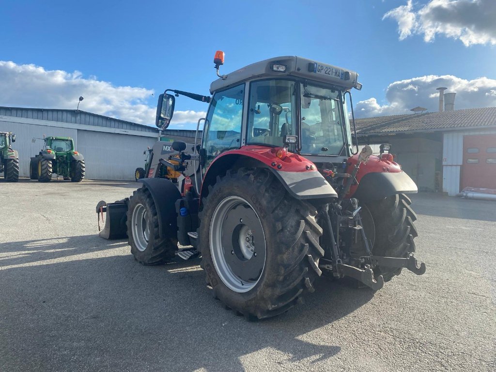 Traktor a típus Massey Ferguson 5S 125 EFFICIENT, Gebrauchtmaschine ekkor: GUERET (Kép 3)