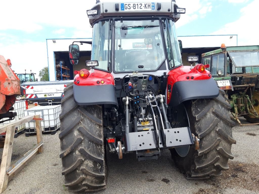 Traktor typu Massey Ferguson 5S 145 D 6 EFFICIENT, Gebrauchtmaschine v BRAS SUR MEUSE (Obrázek 3)