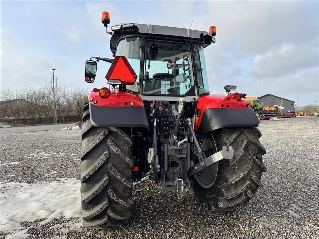 Traktor du type Massey Ferguson 5S-145 Dyna 6 Efficient, Gebrauchtmaschine en Hadsten (Photo 7)