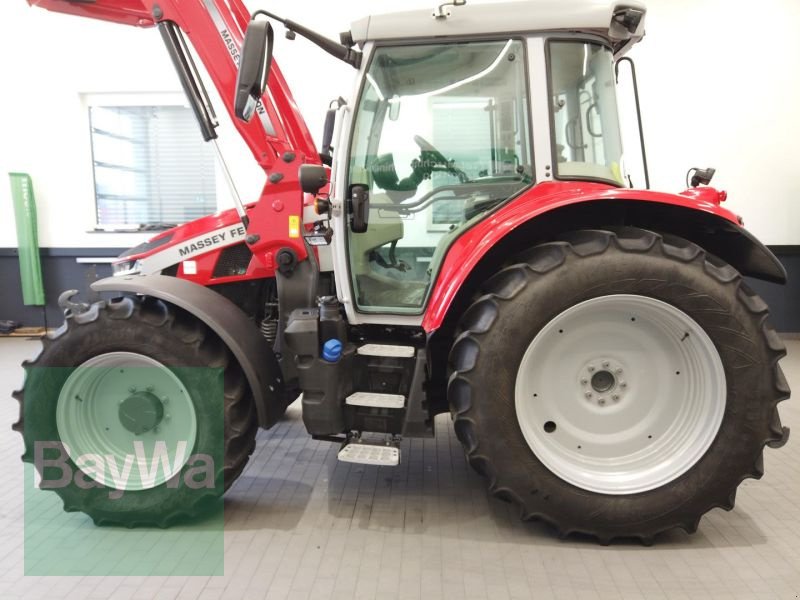 Traktor typu Massey Ferguson 5S.115 DYNA-6 EFFICIENT, Gebrauchtmaschine w Manching (Zdjęcie 9)