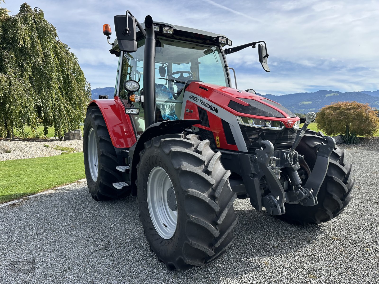 Traktor van het type Massey Ferguson 5S.115, Gebrauchtmaschine in Rankweil (Foto 4)