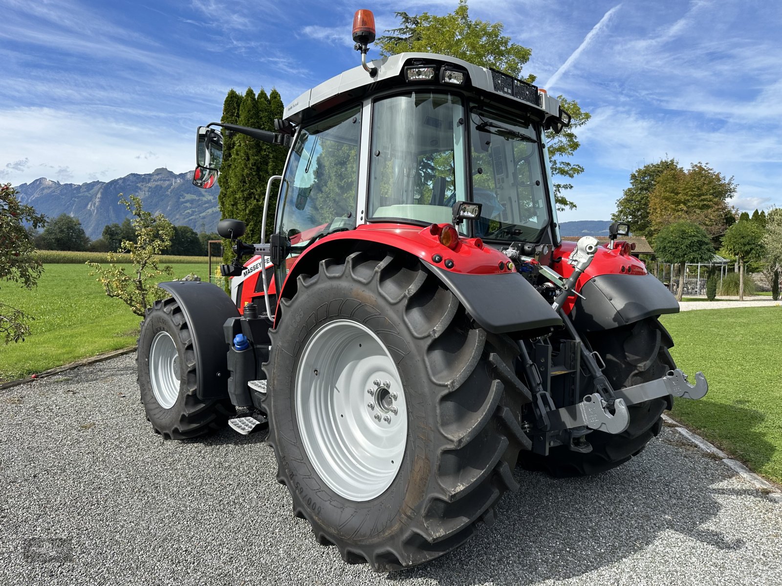 Traktor van het type Massey Ferguson 5S.115, Gebrauchtmaschine in Rankweil (Foto 8)