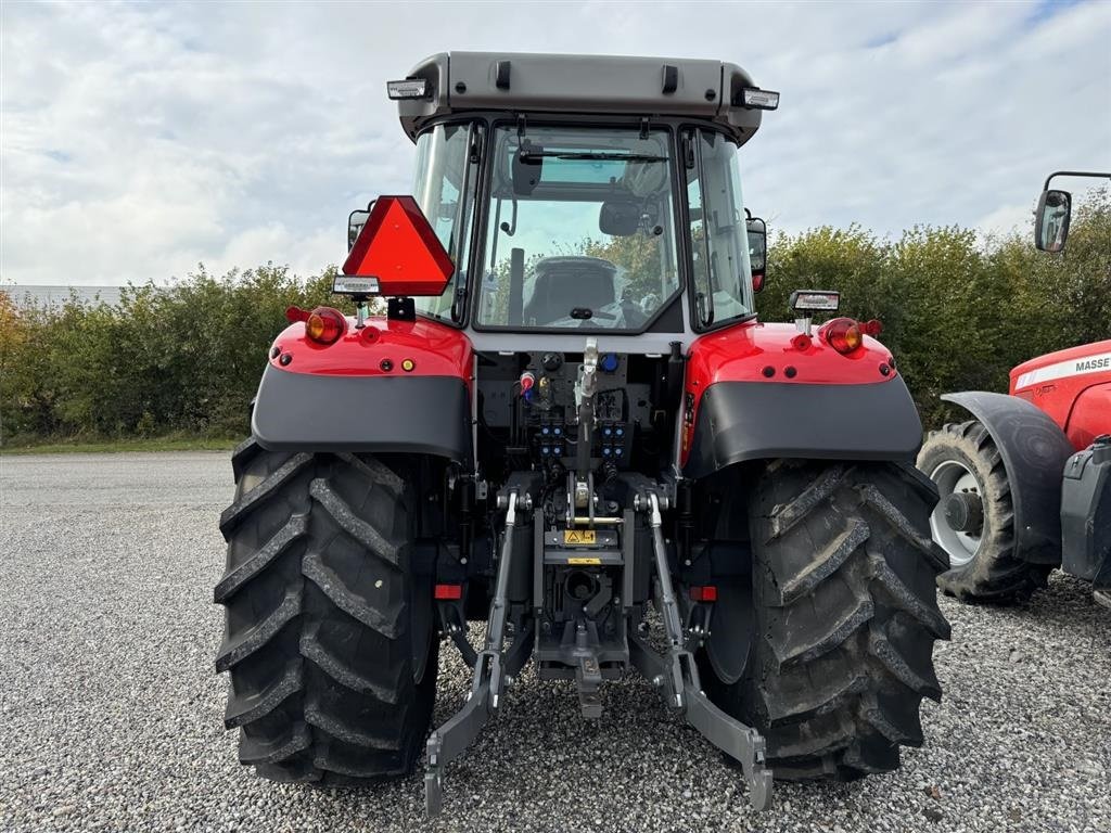 Traktor du type Massey Ferguson 5S.125 Dyna-6 Efficient M/FL4121 læsser, Gebrauchtmaschine en Hadsten (Photo 5)