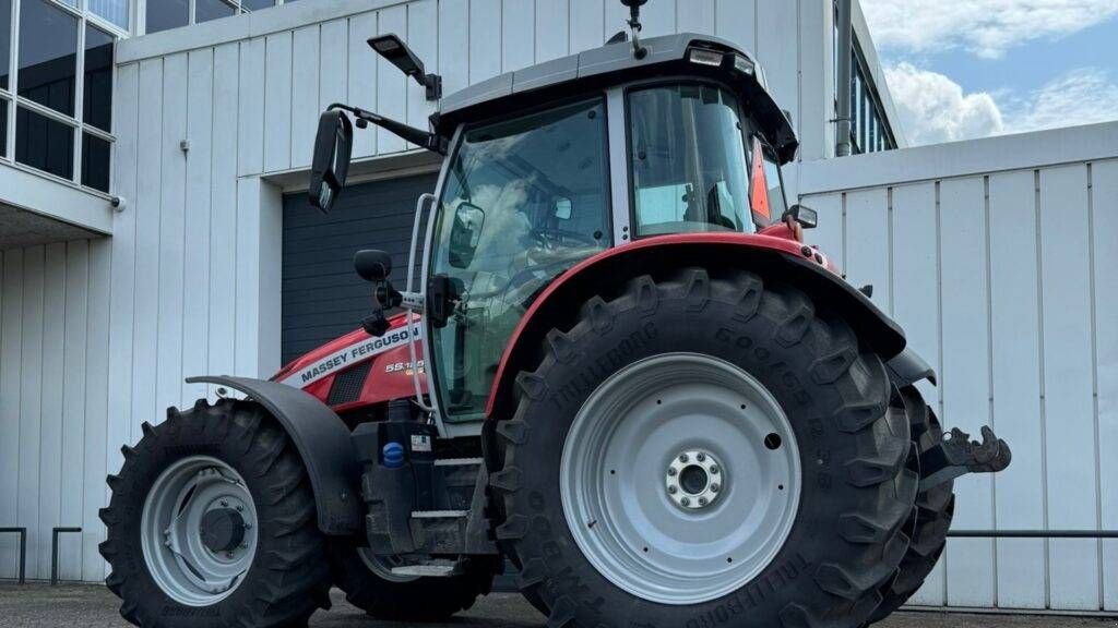 Traktor typu Massey Ferguson 5S.125, Gebrauchtmaschine v Geldermalsen (Obrázek 2)