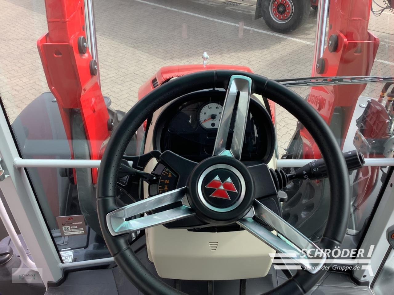 Traktor tipa Massey Ferguson 5S.145 DYNA-6 EFFICIENT, Neumaschine u Langenweddingen (Slika 10)