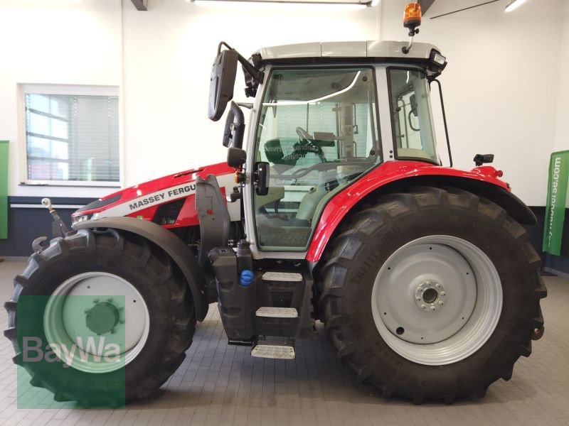 Traktor des Typs Massey Ferguson 5S.145 DYNA-6 EXCLUSIVE, Gebrauchtmaschine in Manching (Bild 10)