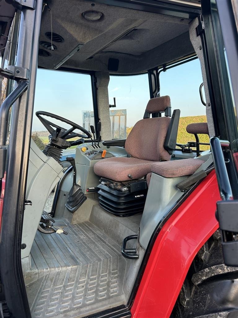 Traktor типа Massey Ferguson 6130 DYNA SHIFT MED FRONTLÆSSER, Gebrauchtmaschine в Støvring (Фотография 5)