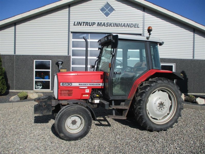 Traktor του τύπου Massey Ferguson 6130 Dyna4 med lækker kabine på, Gebrauchtmaschine σε Lintrup (Φωτογραφία 1)