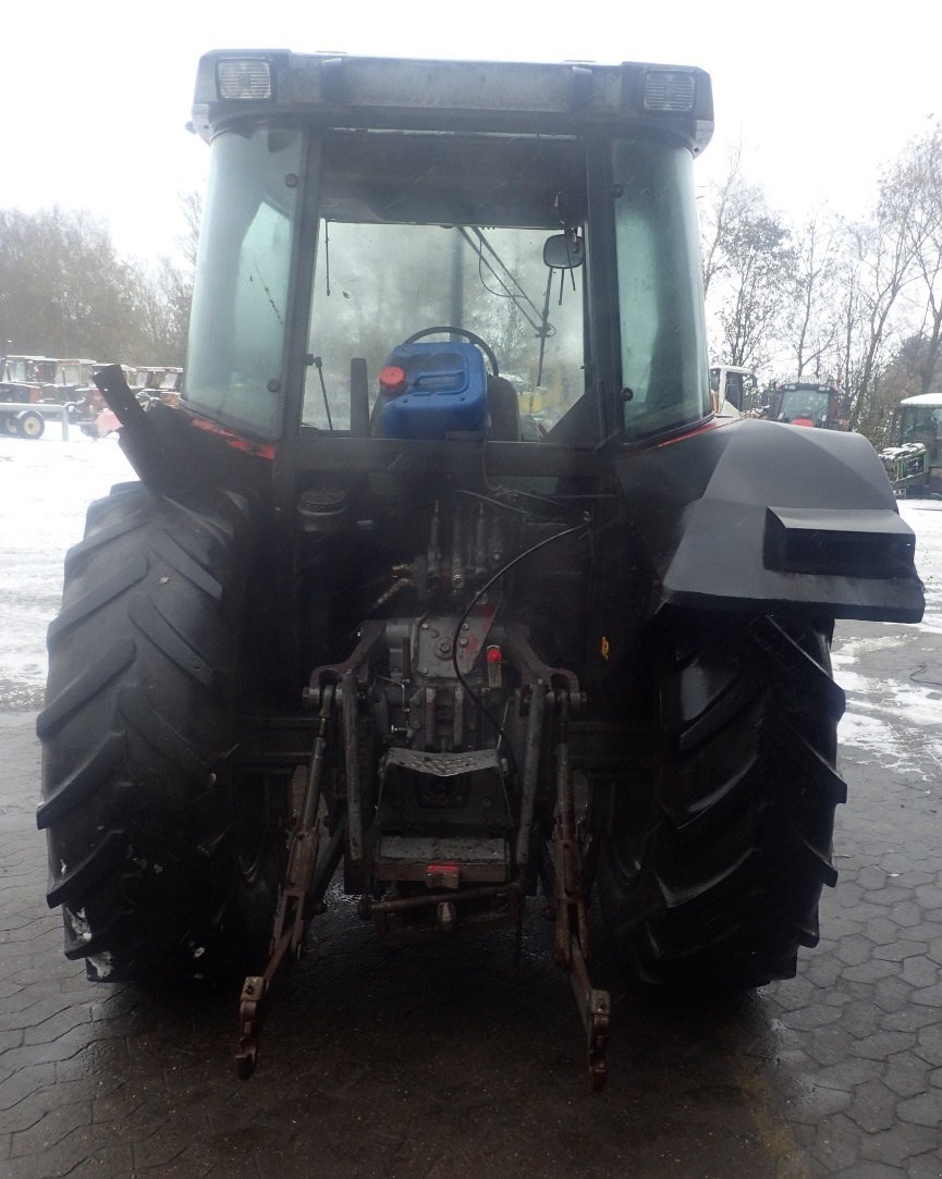 Traktor van het type Massey Ferguson 6130, Gebrauchtmaschine in Viborg (Foto 4)