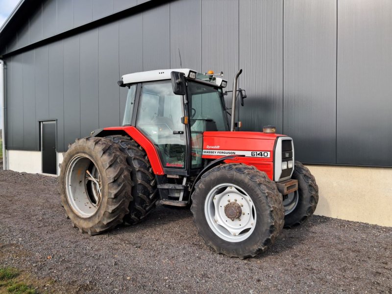 Traktor des Typs Massey Ferguson 6140 Dynasfift, Gebrauchtmaschine in Dalfsen (Bild 1)