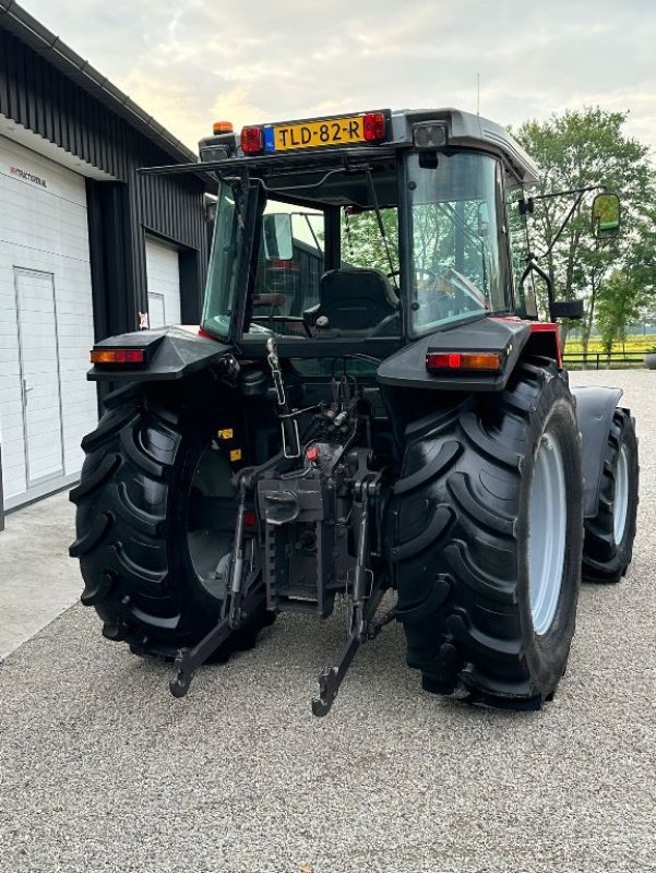 Traktor типа Massey Ferguson 6140, Gebrauchtmaschine в Linde (dr) (Фотография 4)