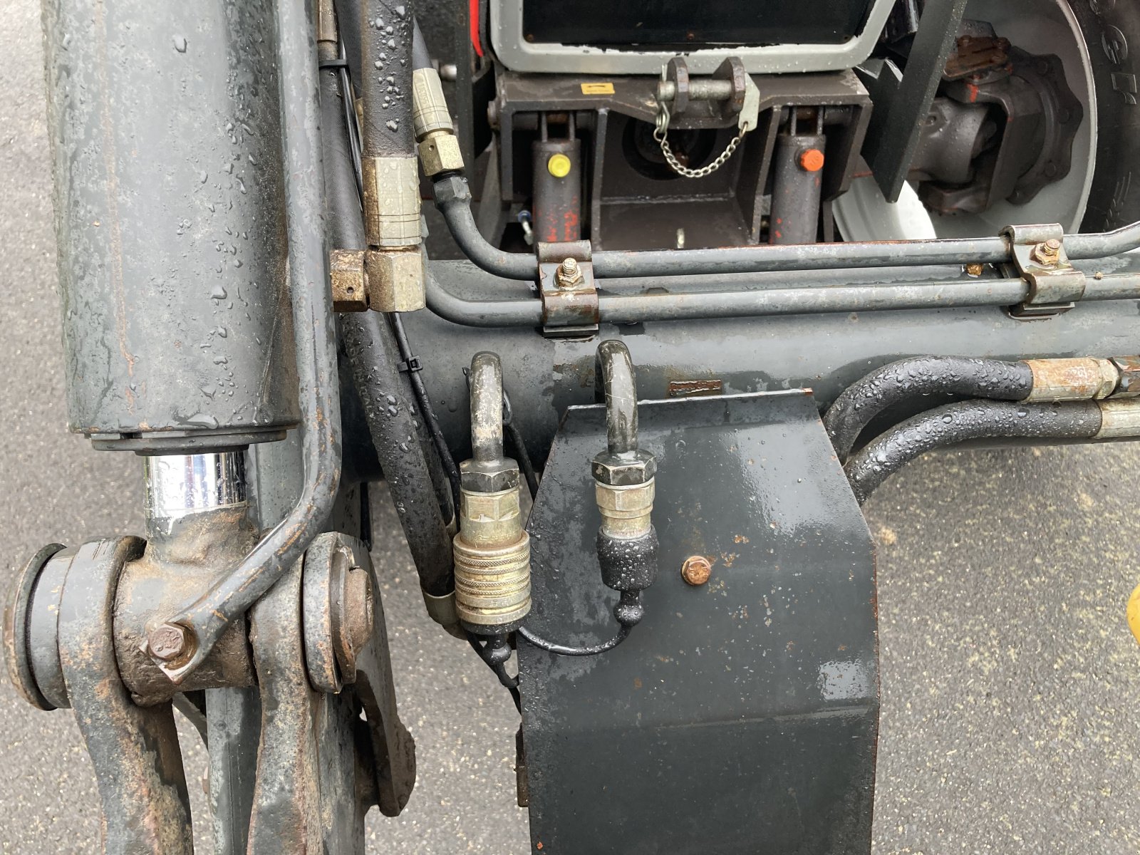 Traktor van het type Massey Ferguson 6140, Gebrauchtmaschine in Kirchenlamitz (Foto 10)