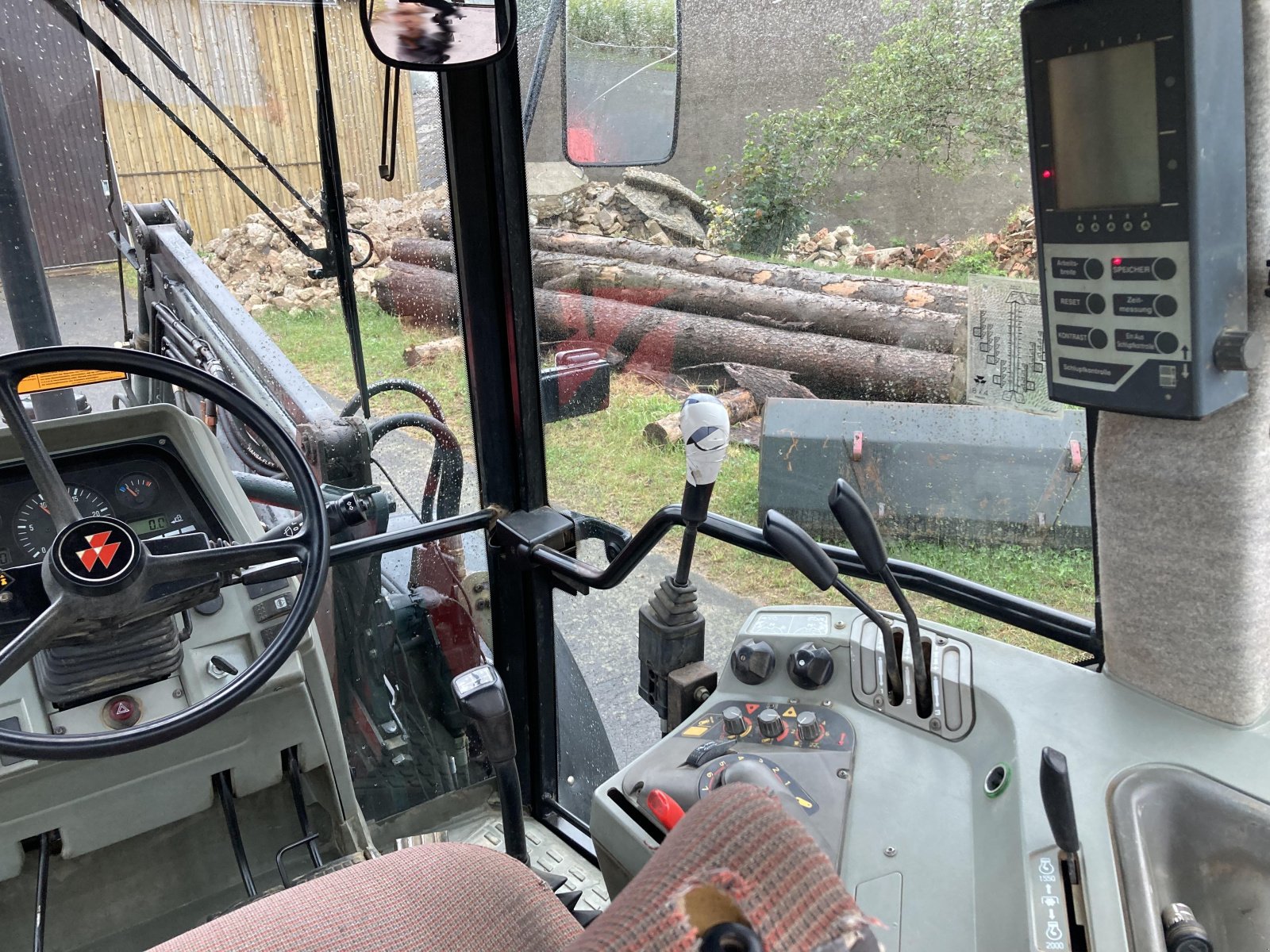 Traktor van het type Massey Ferguson 6140, Gebrauchtmaschine in Kirchenlamitz (Foto 14)