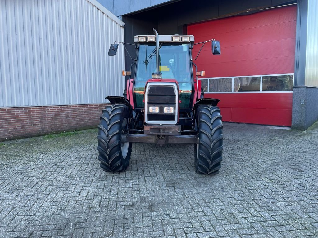 Traktor typu Massey Ferguson 6150 DYNASHIFT, Gebrauchtmaschine v MARIENHEEM (Obrázok 2)