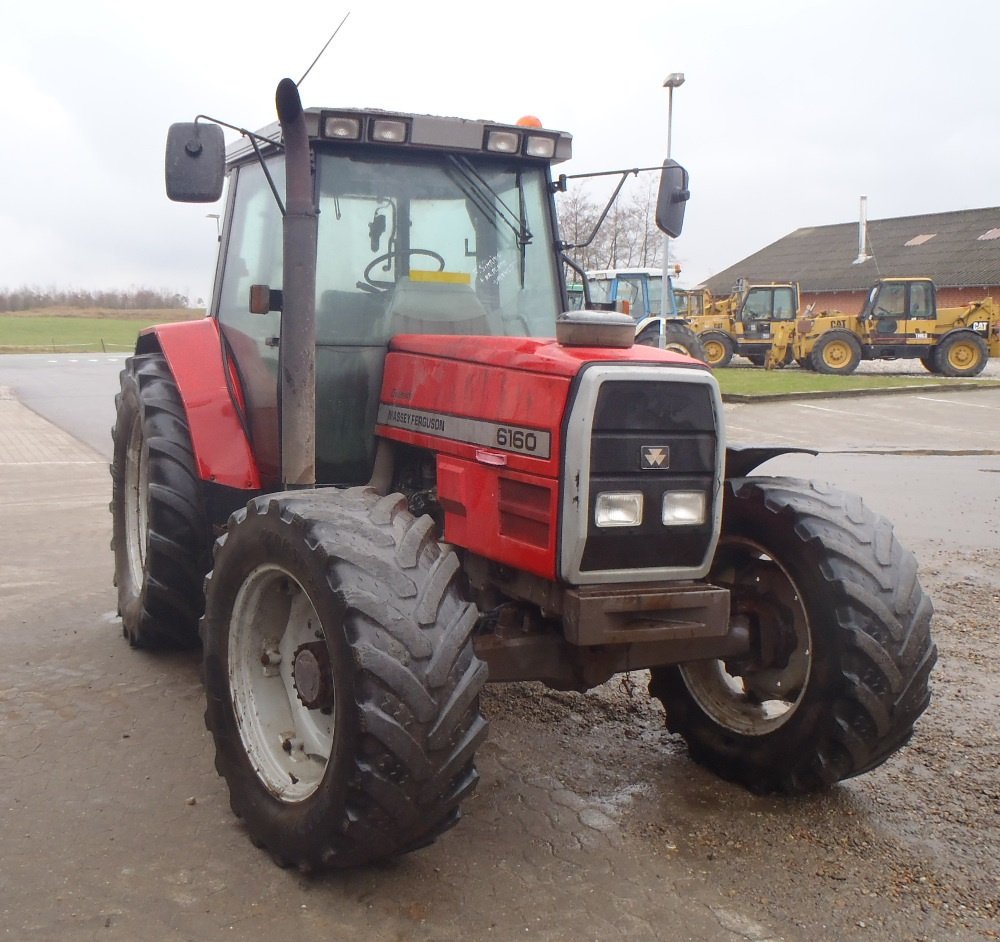 Traktor des Typs Massey Ferguson 6160, Gebrauchtmaschine in Viborg (Bild 2)