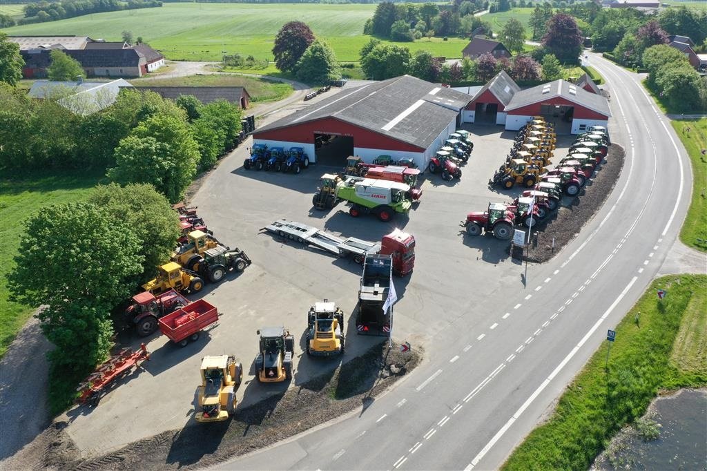 Traktor of the type Massey Ferguson 6180 PÅ VEJ HJEM, Gebrauchtmaschine in Nørager (Picture 1)