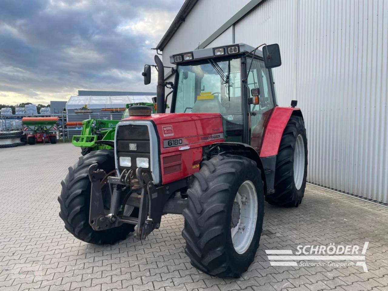 Traktor del tipo Massey Ferguson 6180, Gebrauchtmaschine In Wildeshausen (Immagine 5)