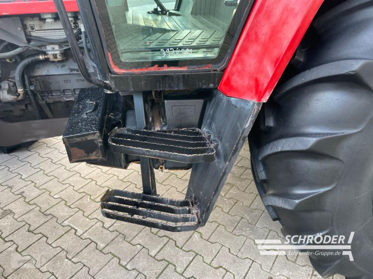 Traktor van het type Massey Ferguson 6180, Gebrauchtmaschine in Wildeshausen (Foto 16)