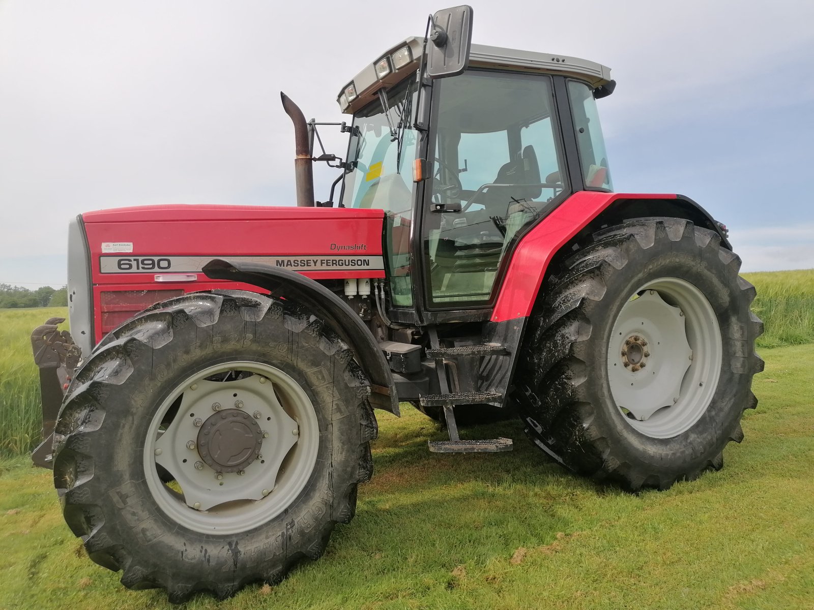 Traktor typu Massey Ferguson 6190, Gebrauchtmaschine w Bad Griesbach (Zdjęcie 1)